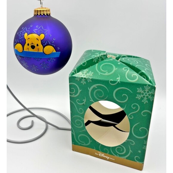 VTG 1998 An Enchanted Christmas Disney Store Winnie the Pooh Christmas Ornament - Picture 1 of 9